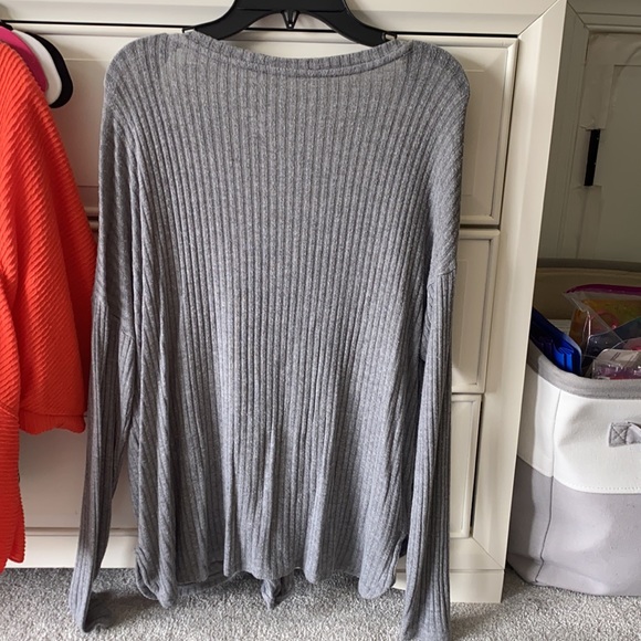 Grey Ribbed Light Sweater - Picture 2 of 3